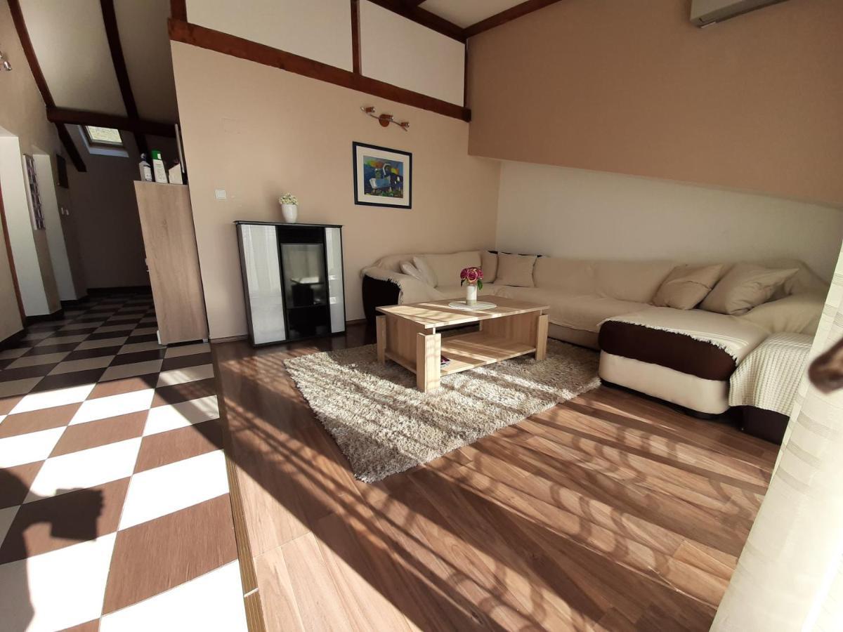 دْغاماي Apartment Franka المظهر الخارجي الصورة